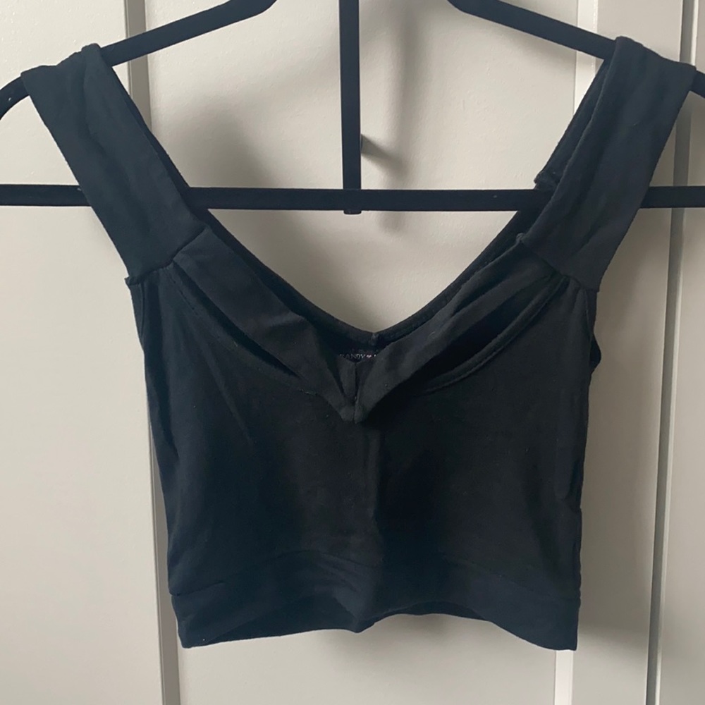 ✨ANY 2 FOR 15 ANY 3 FOR 20✨- Brandy Melville Black Cropped Bralette